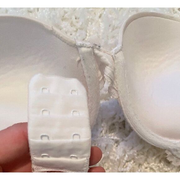 Victoria's Secret bra - Picture 5 of 8